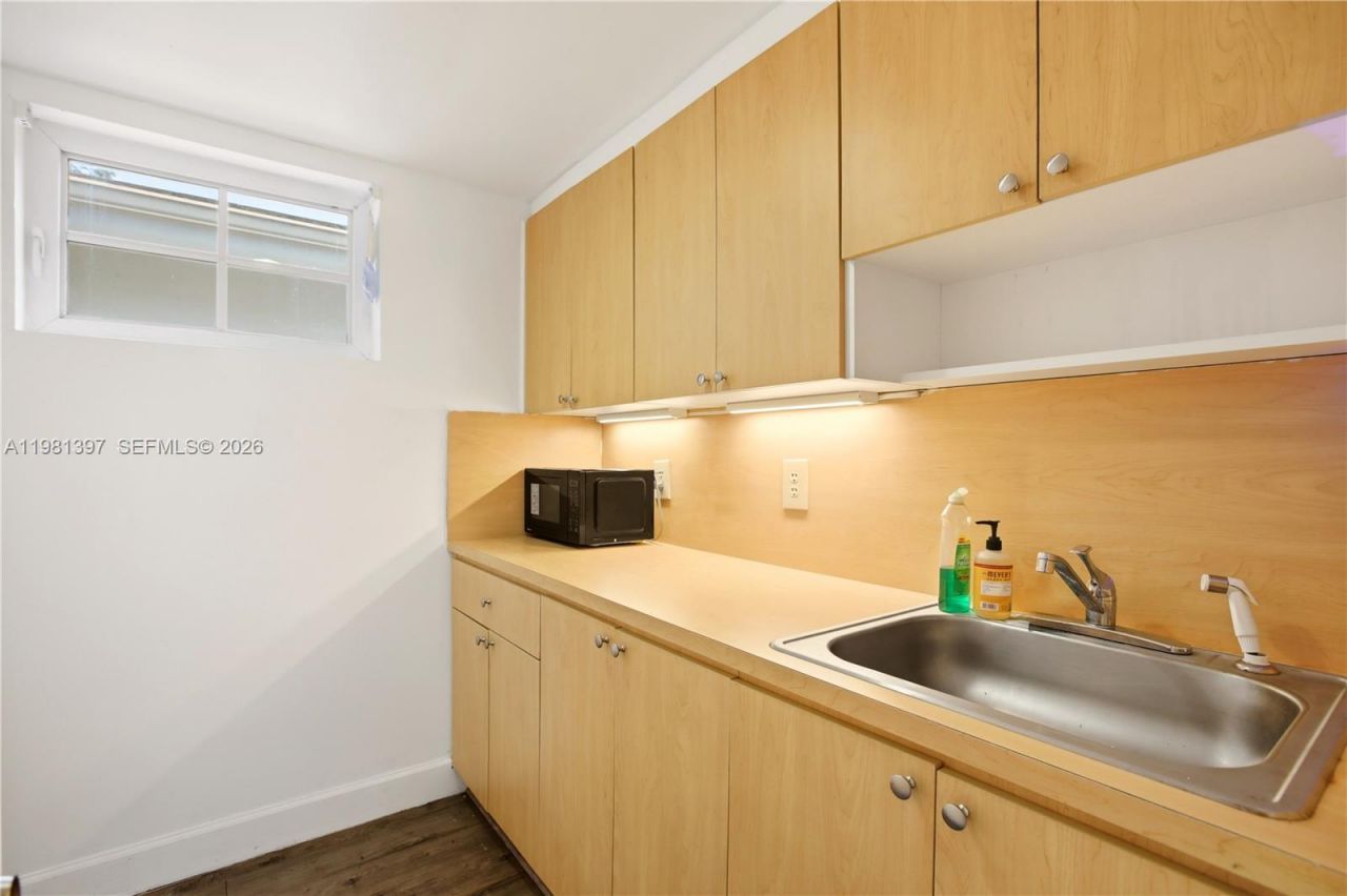 2111 Alhambra Cir, Coral Gables, FL 33134 Photo