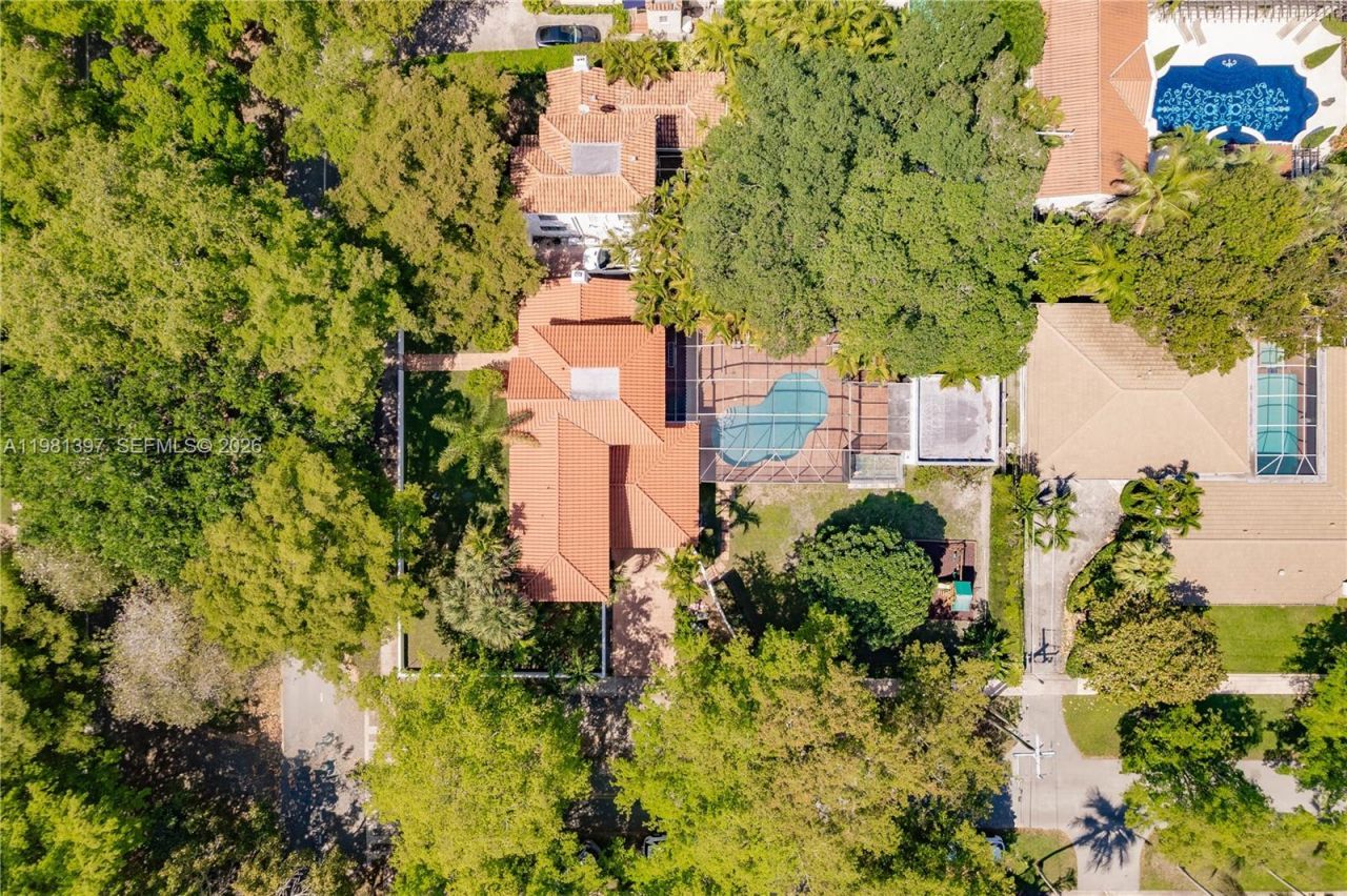 2111 Alhambra Cir, Coral Gables, FL 33134 Photo