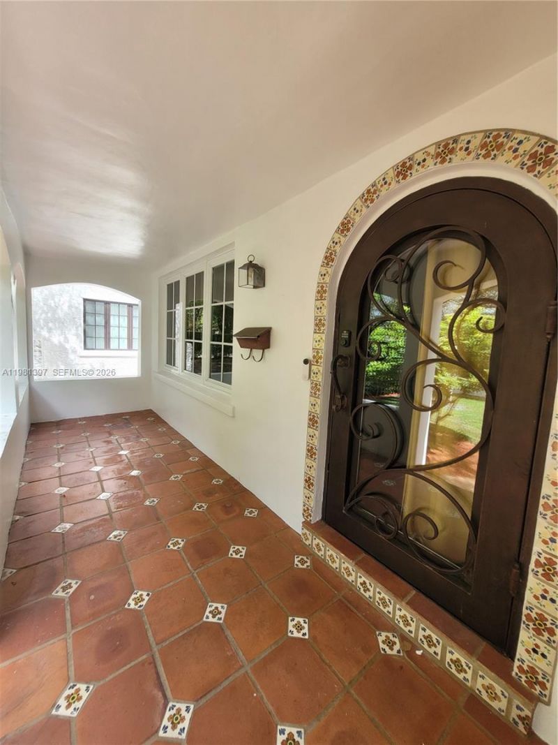 2111 Alhambra Cir , Coral Gables, FL 33134 Photo