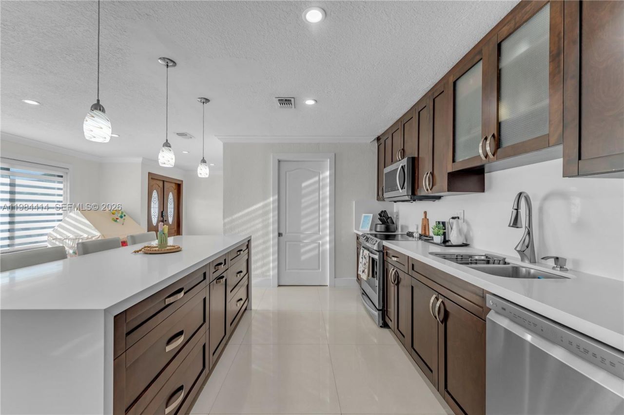 2401 SW 132nd Ave, Miami, FL 33175 Photo