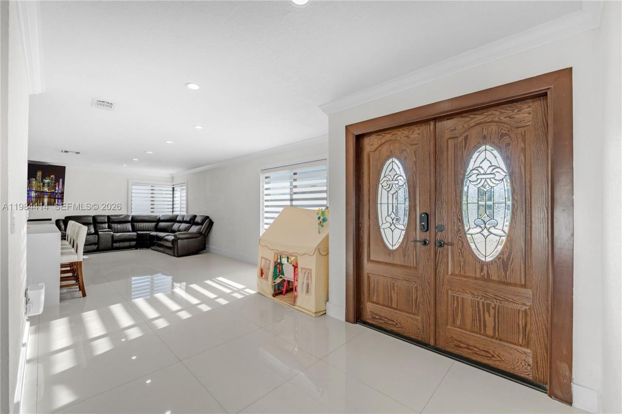 2401 SW 132nd Ave, Miami, FL 33175 Photo