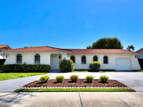 2835 SW 108th Pl , Miami, FL 33165