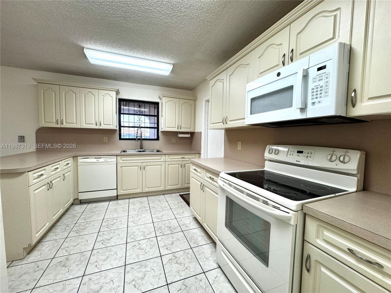 2835 SW 108th Pl, Miami, FL 33165 Photo