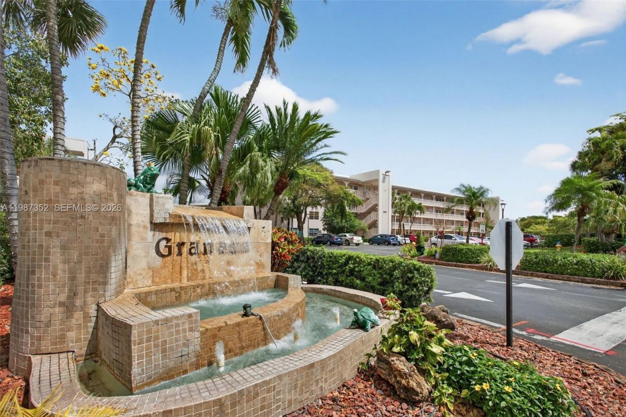 2001 Granada Dr, Unit A3, Coconut Creek, FL 33066 Photo