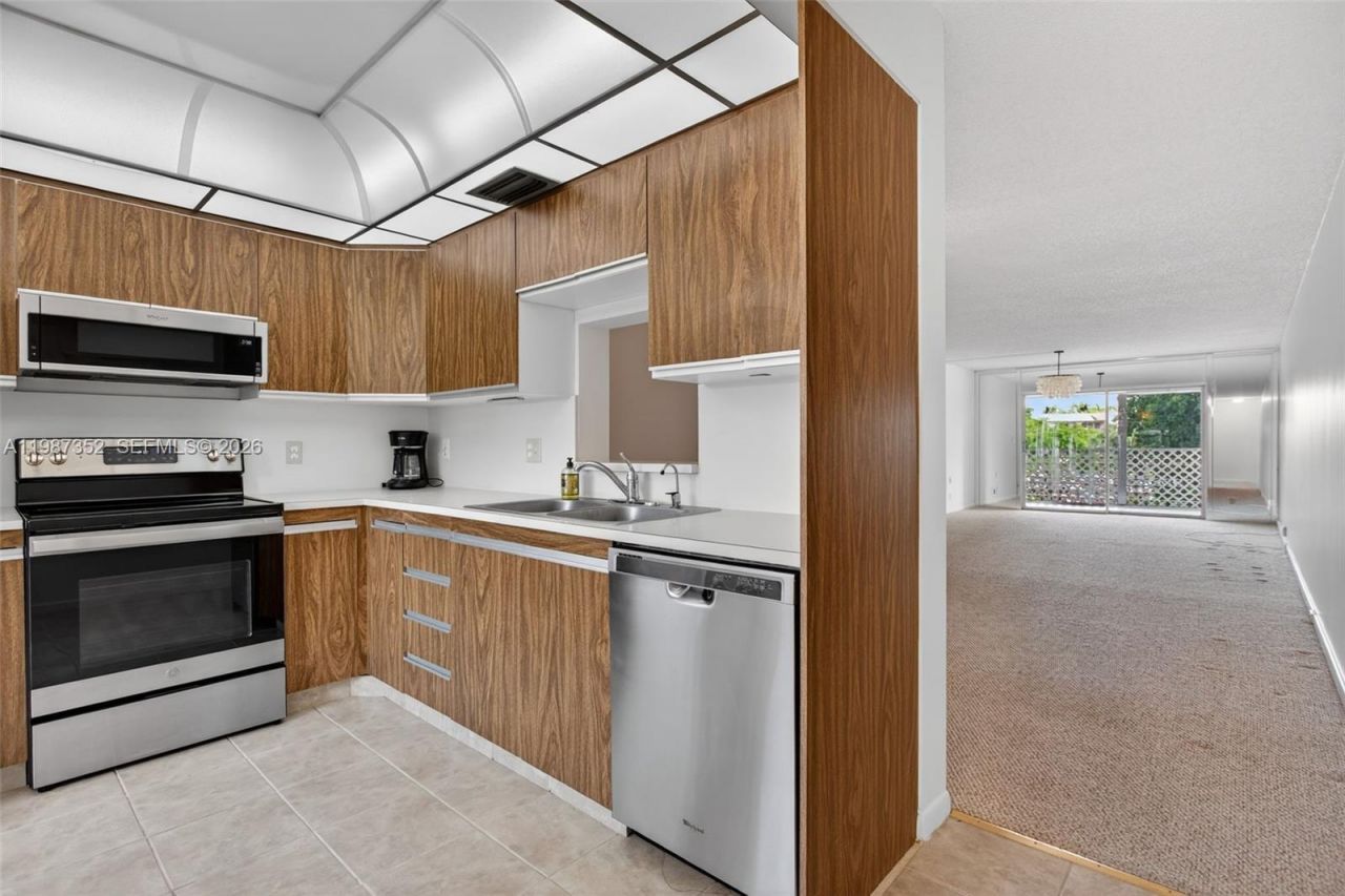 2001 Granada Dr, Unit A3, Coconut Creek, FL 33066 Photo