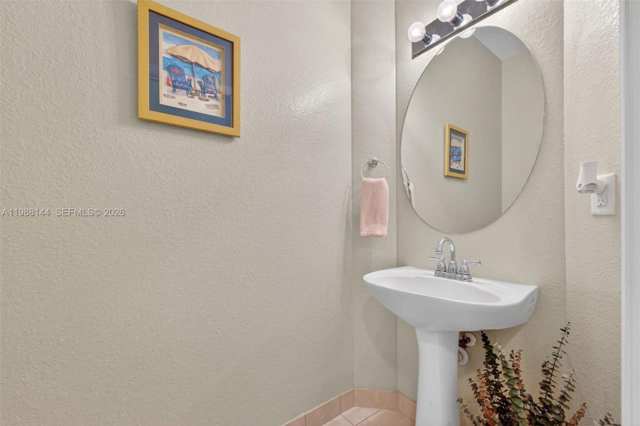 661 NW 21st Ave , Pompano Beach, FL 33069 Photo