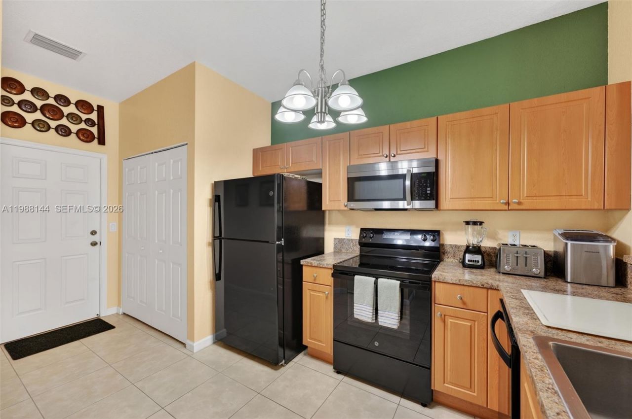 661 NW 21st Ave , Pompano Beach, FL 33069 Photo