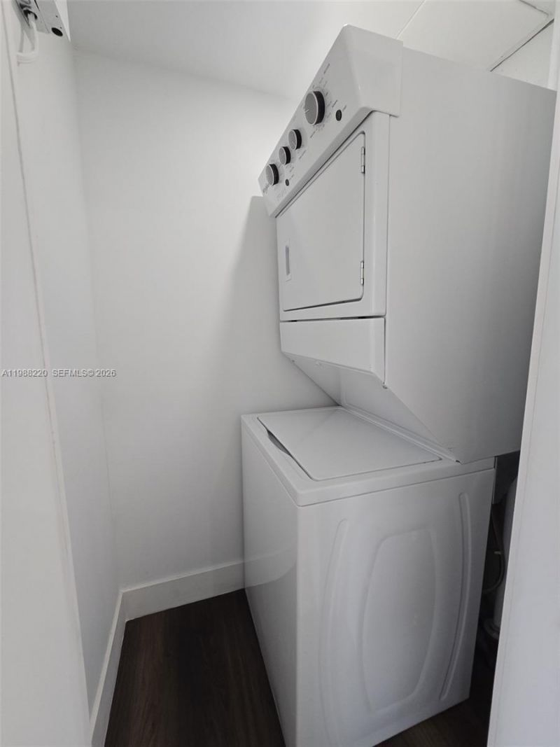 3245 SW 88th Ct, Miami, FL 33165 Photo