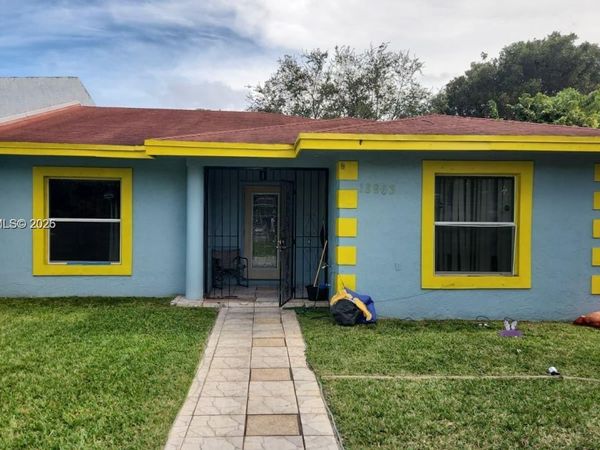 18963 SW 113th Ct, Miami, FL 33157