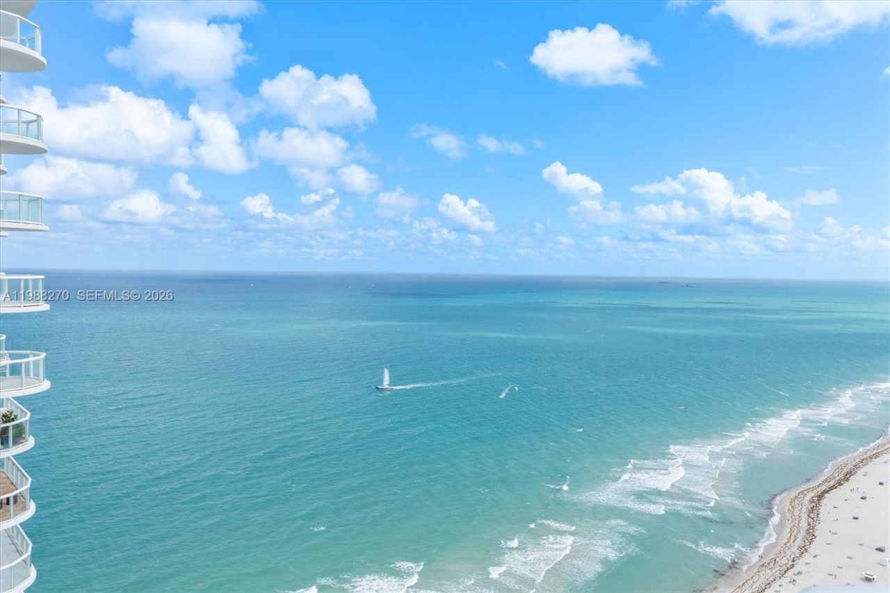 6365 Collins Ave, Unit 4307, Miami Beach, FL 33141 Photo