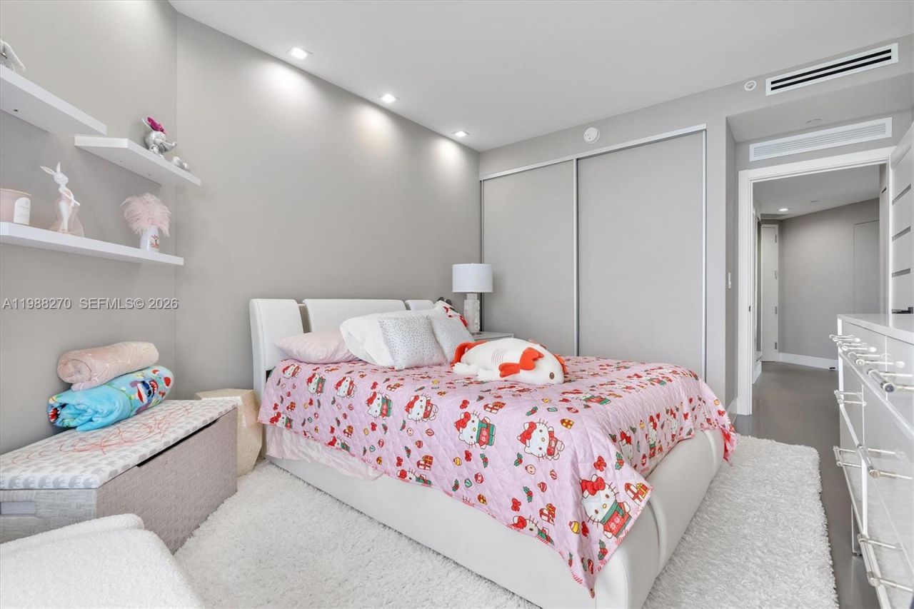 6365 Collins Ave, Unit 4307, Miami Beach, FL 33141 Photo