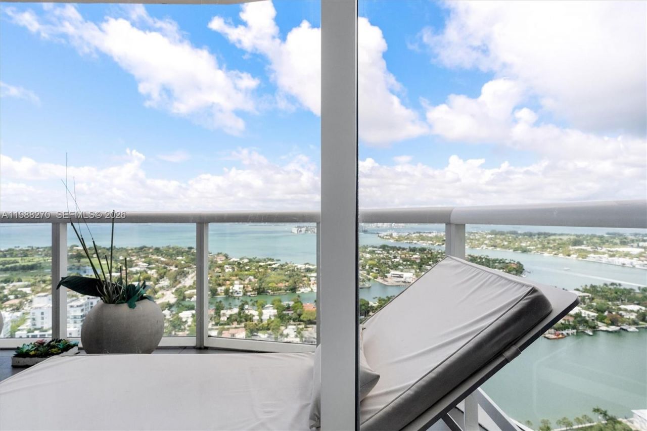6365 Collins Ave, Unit 4307, Miami Beach, FL 33141 Photo