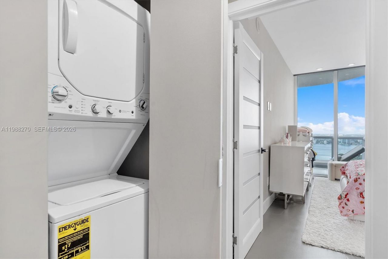 6365 Collins Ave, Unit 4307, Miami Beach, FL 33141 Photo