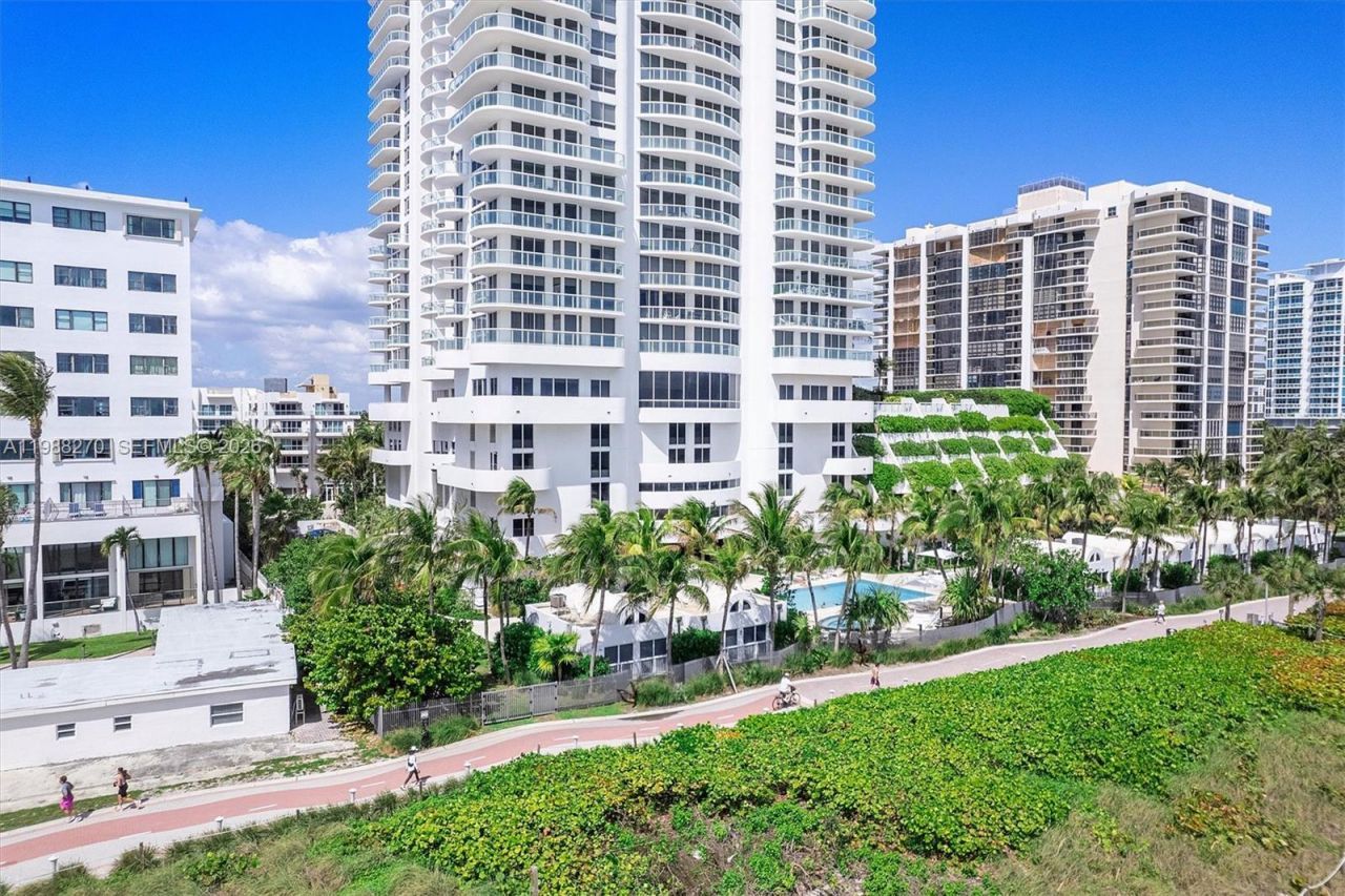 6365 Collins Ave, Unit 4307, Miami Beach, FL 33141 Photo