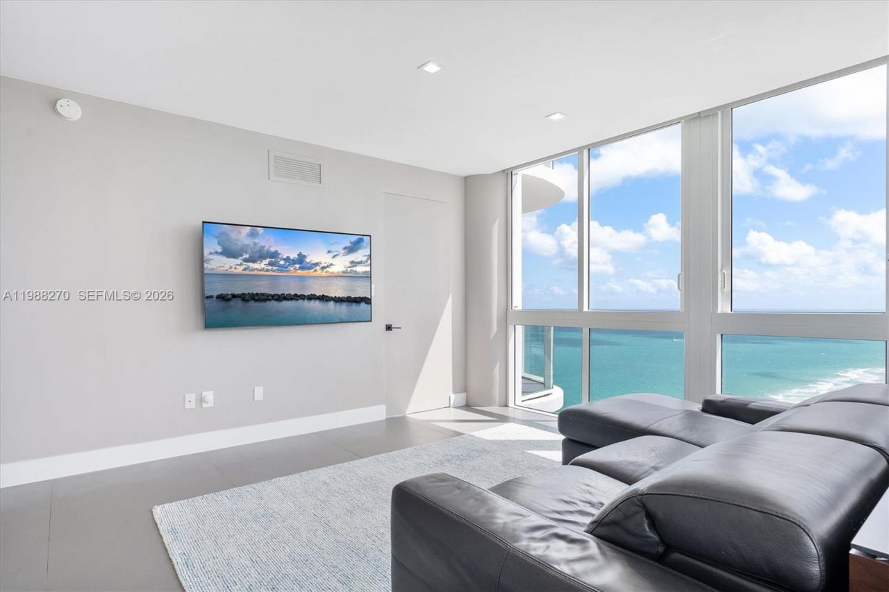 6365 Collins Ave, Unit 4307, Miami Beach, FL 33141 Photo