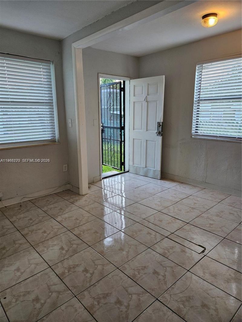 1437 NE 110th Ter , Unit 4, Miami, FL 33161 Photo