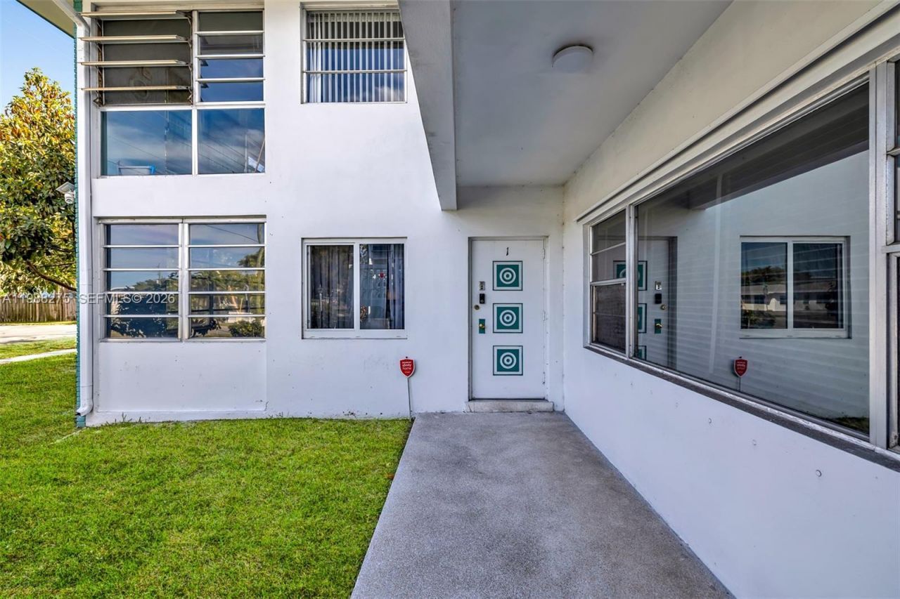 1400 S 19th Ave , Unit 1, Hollywood, FL 33020 Photo