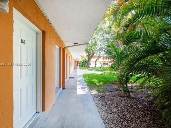9760 SW 184th St, Unit 6D, Cutler Bay, FL 33157
