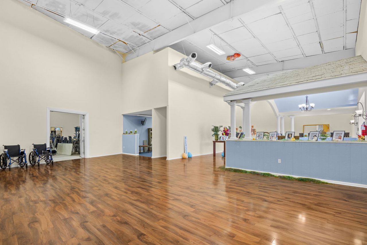 69 Jessamine Ave. Photo 10