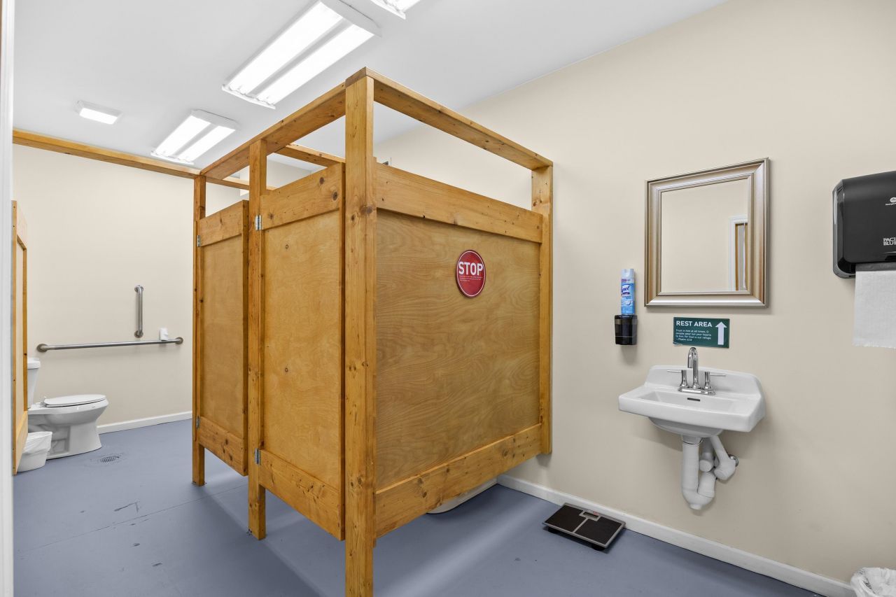 69 Jessamine Ave. Photo 25