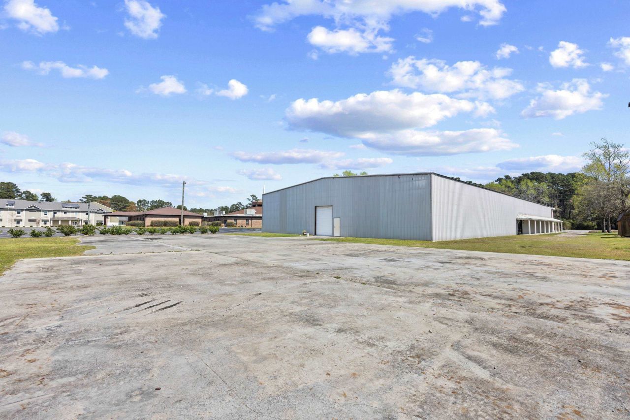 69 Jessamine Ave. Photo 34