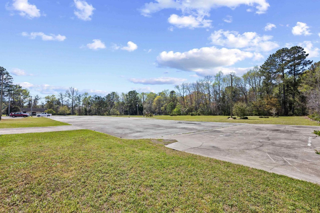 69 Jessamine Ave. Photo 36