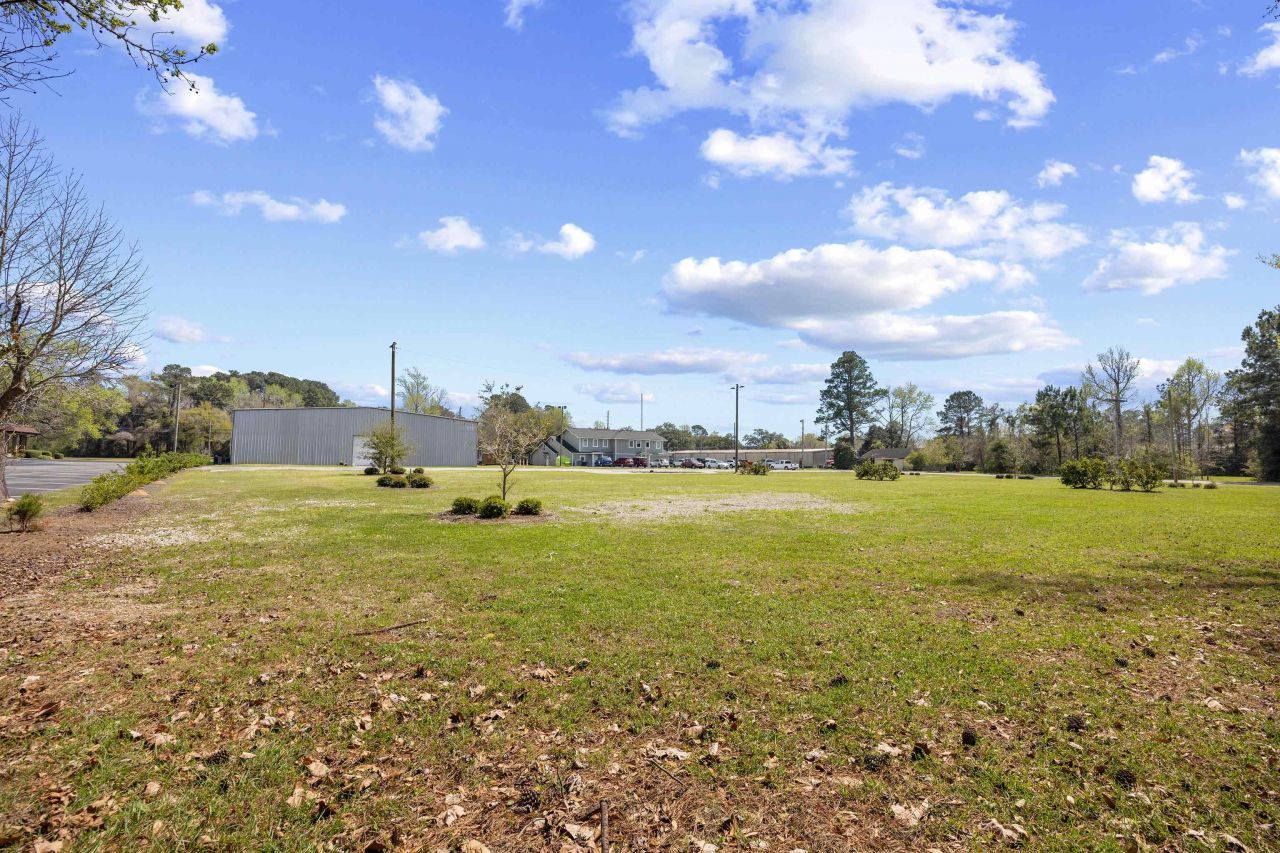 69 Jessamine Ave. Photo 37