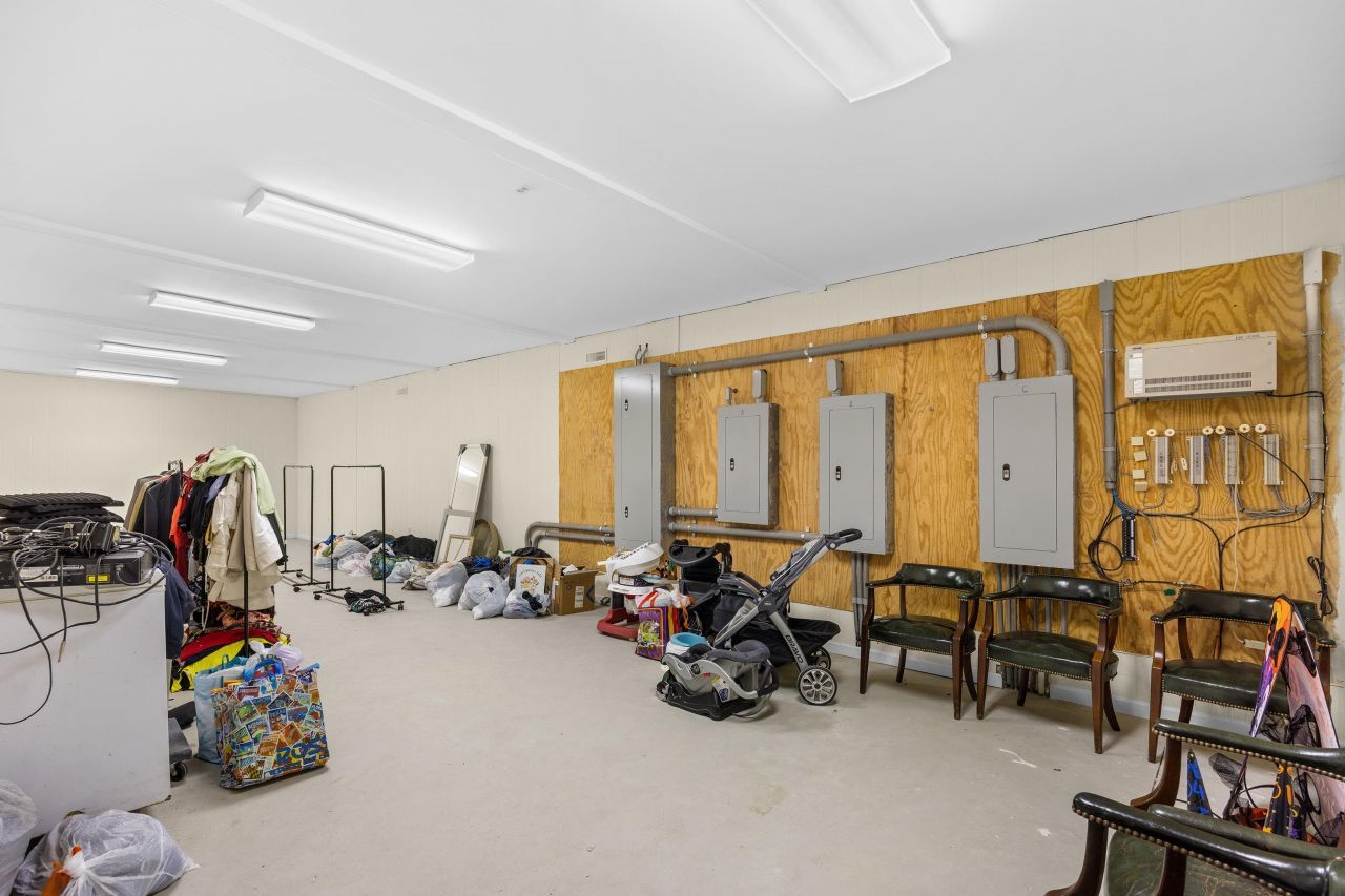 69 Jessamine Ave. Photo 8