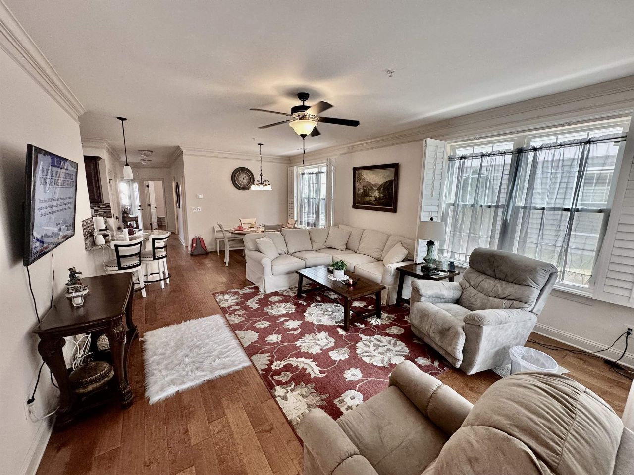 305 Shelby Lawson Dr.  Photo 4