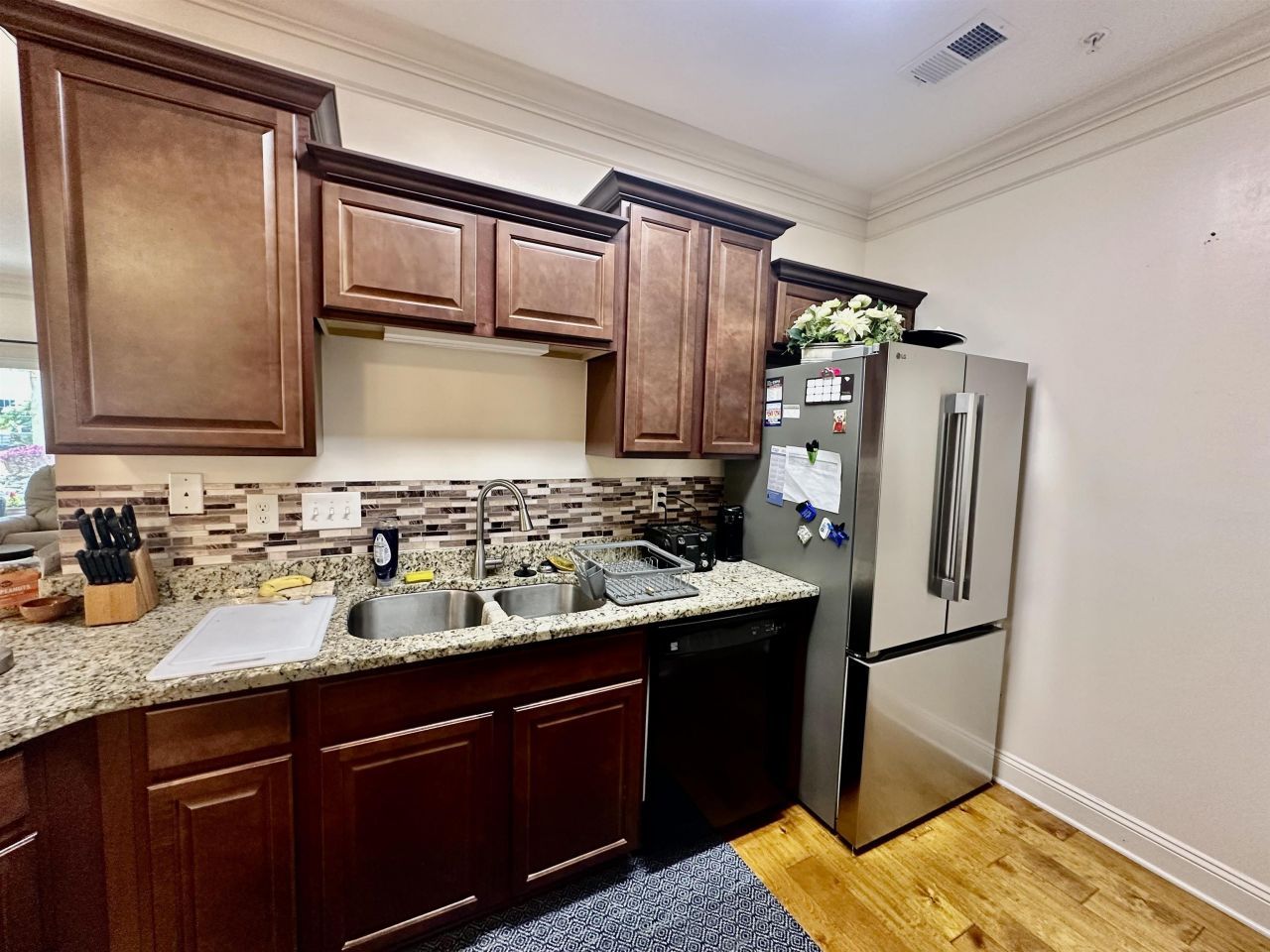 305 Shelby Lawson Dr.  Photo 6