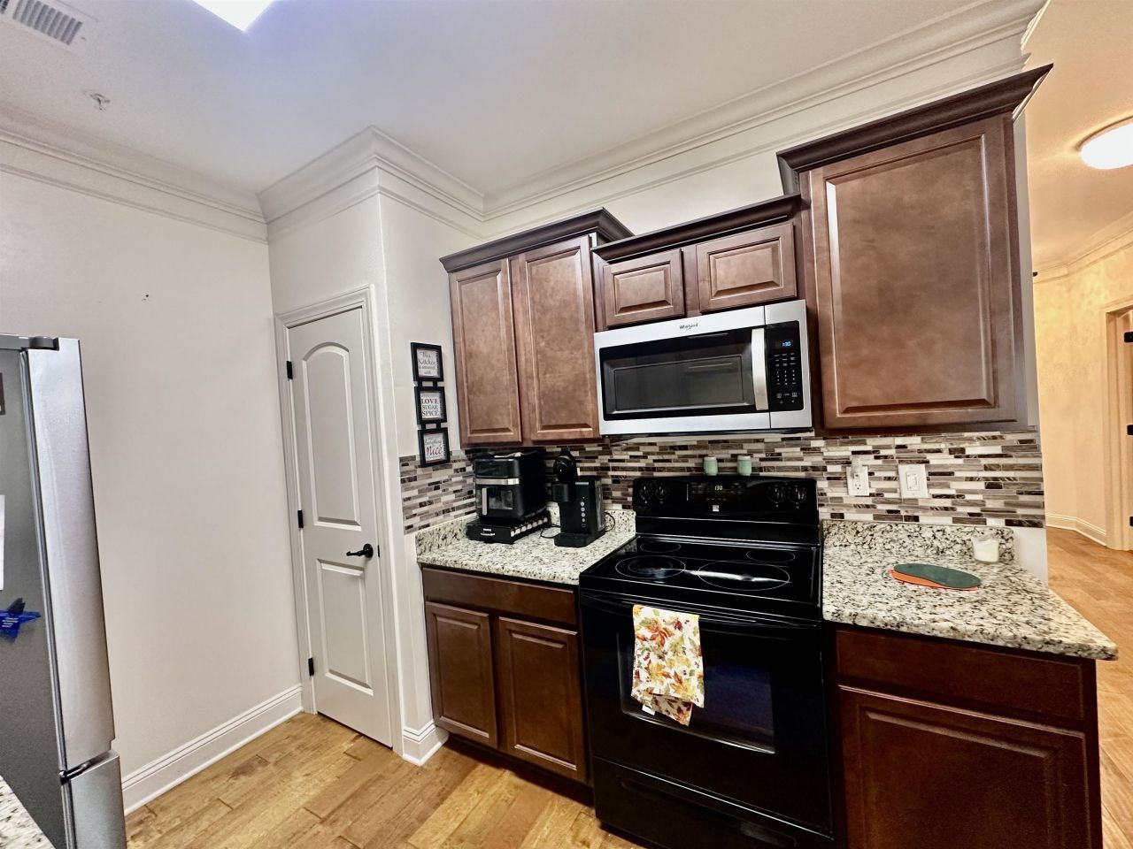 305 Shelby Lawson Dr.  Photo 7