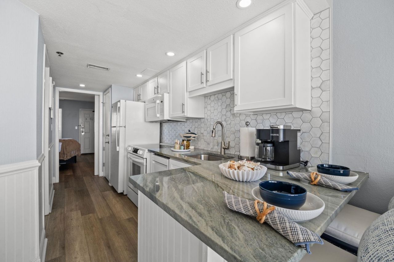 158 Seawatch Dr. Photo 13