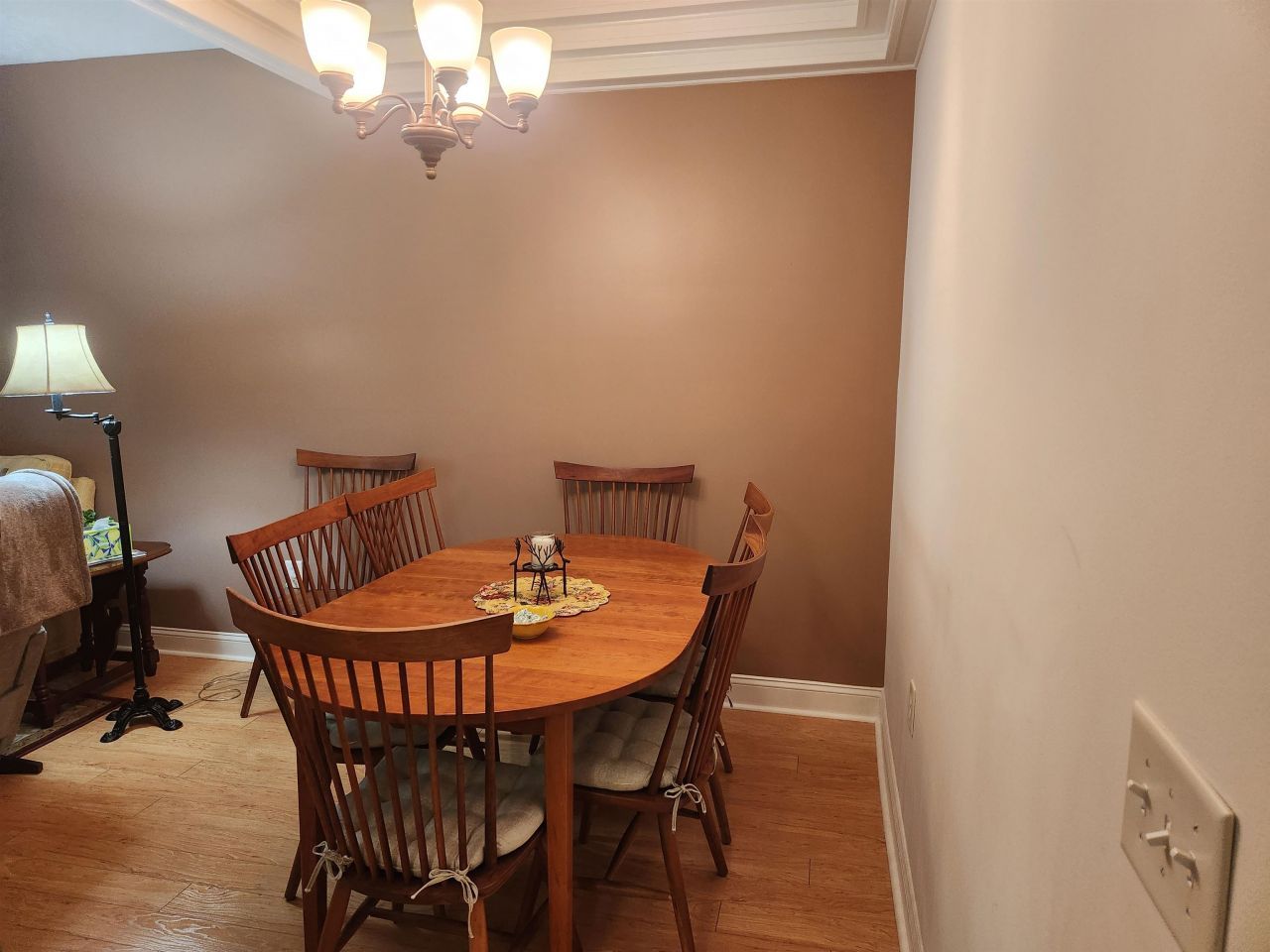 943-b Algonquin Dr.  Photo 4