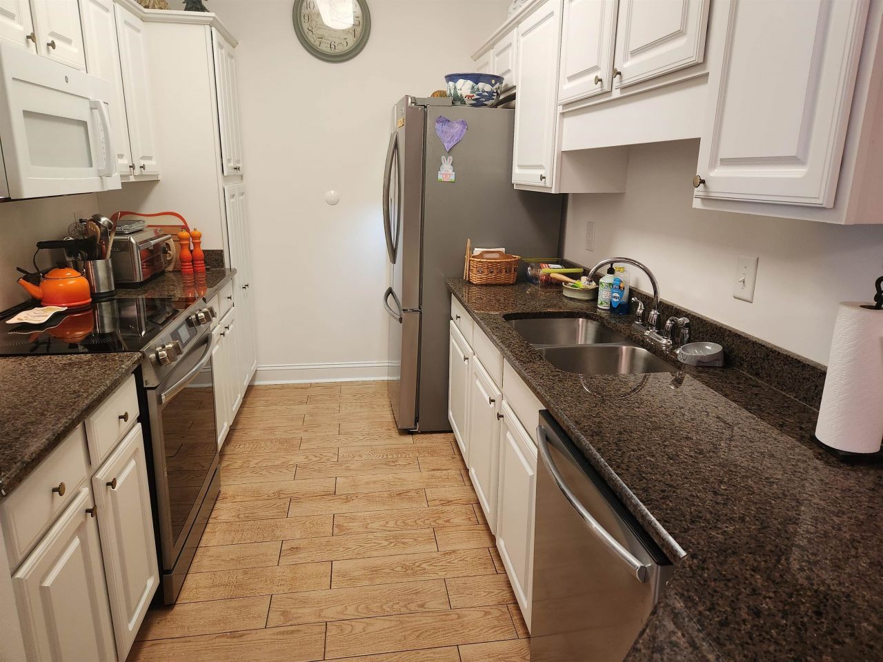 943-b Algonquin Dr.  Photo 5