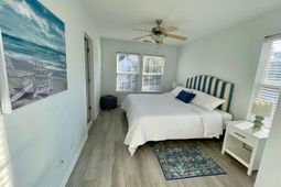 1698 Low Country Pl. photo 4