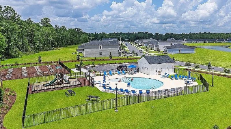 532 Runaway Train Dr Photo 16