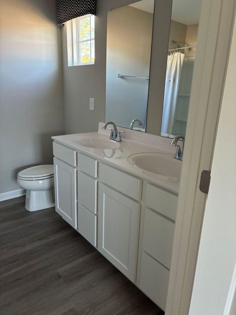 132 Villa Grande St. Photo 11