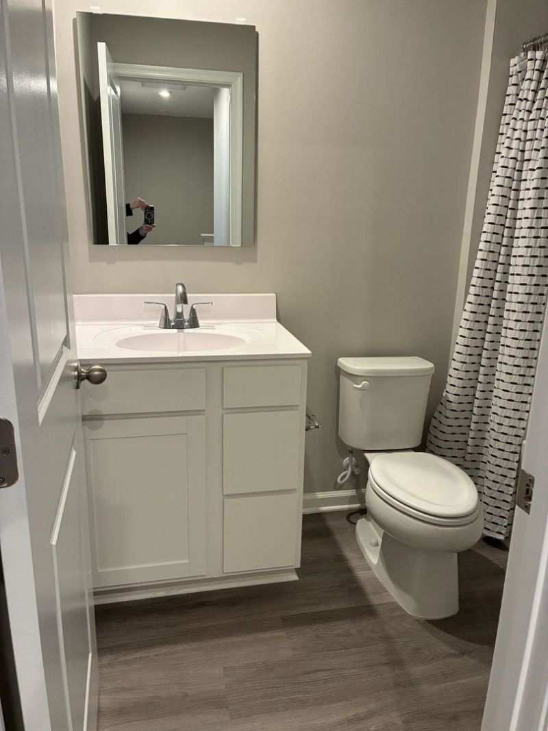 132 Villa Grande St. Photo 8