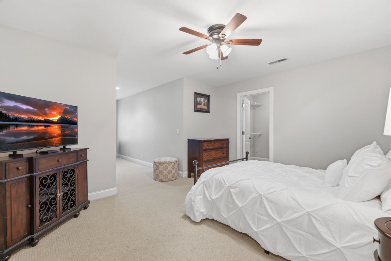 204 Chamberlin Dr. Photo 33