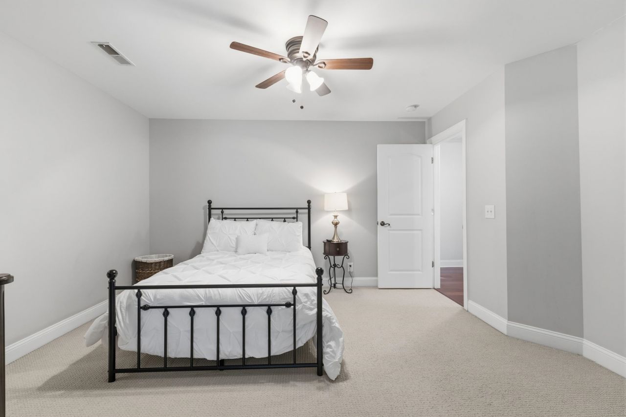 204 Chamberlin Dr. Photo 36