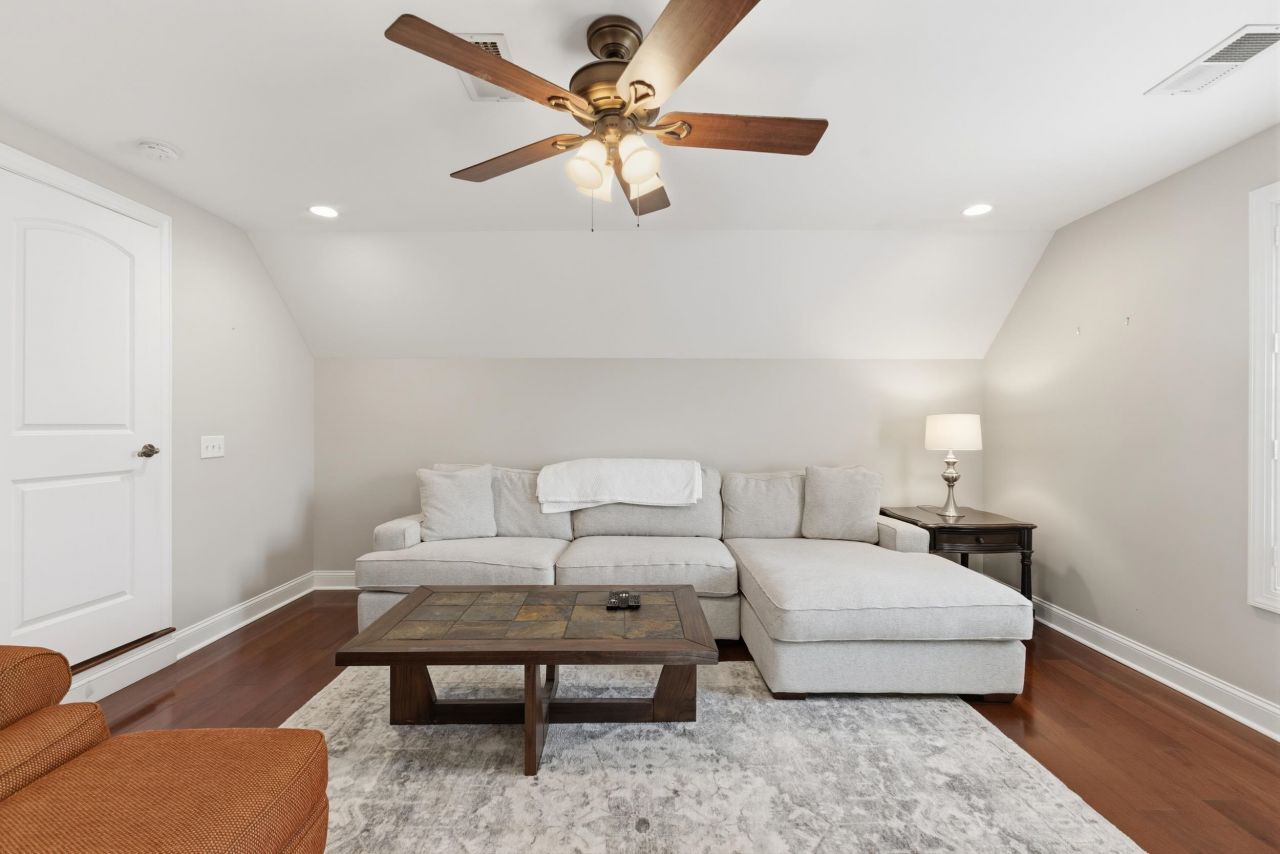 204 Chamberlin Dr. Photo 41