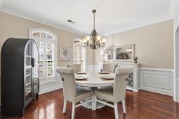 204 Chamberlin Dr. photo 4