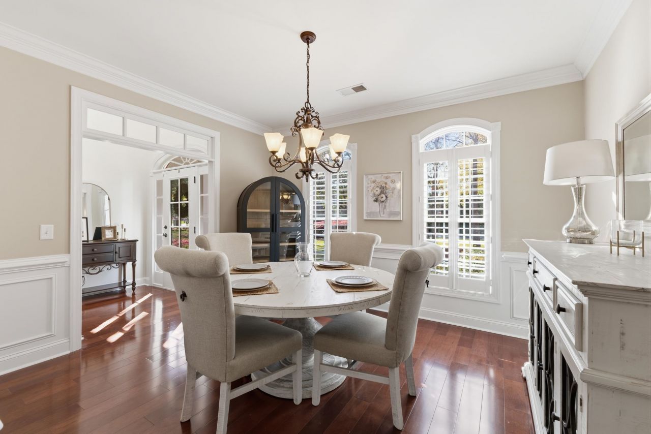 204 Chamberlin Dr. Photo 6