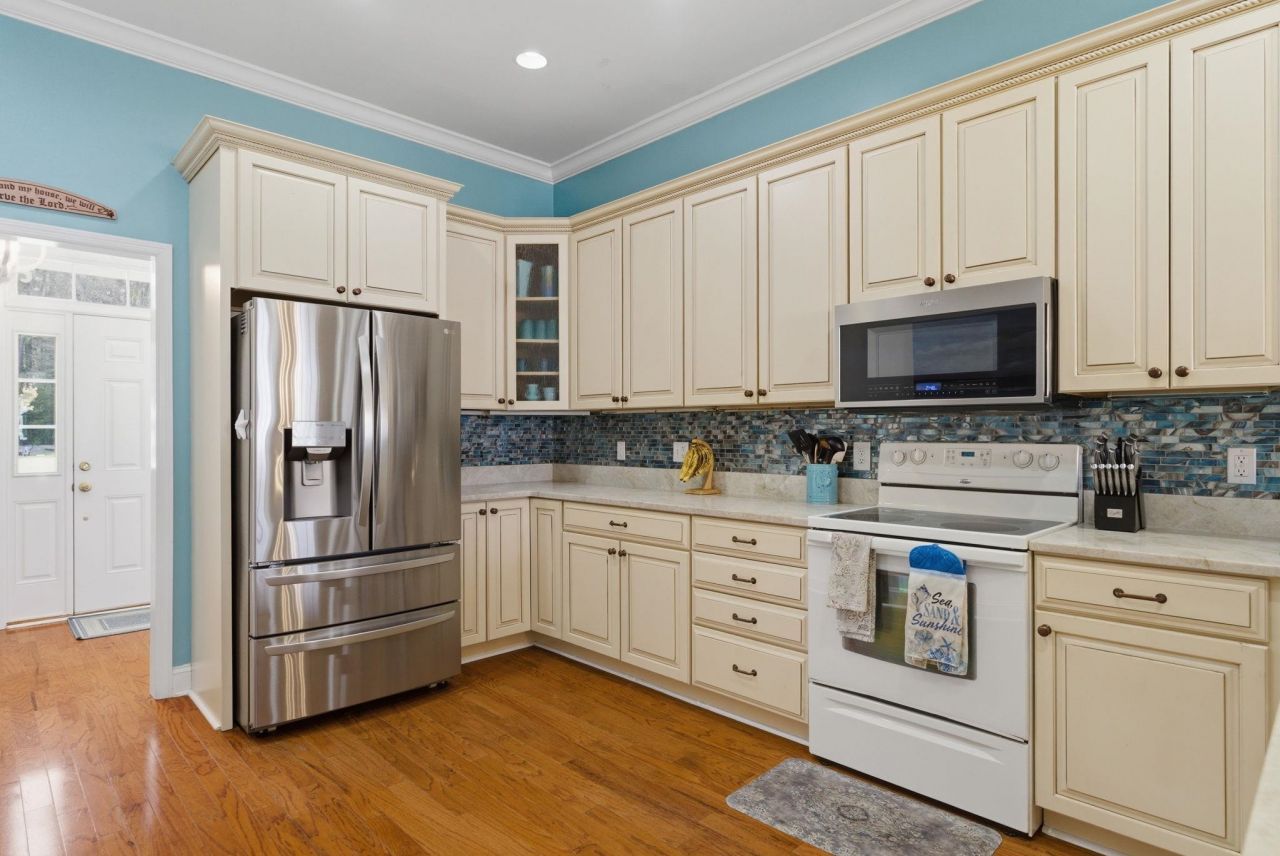 4241 Graystone Blvd. Photo 46