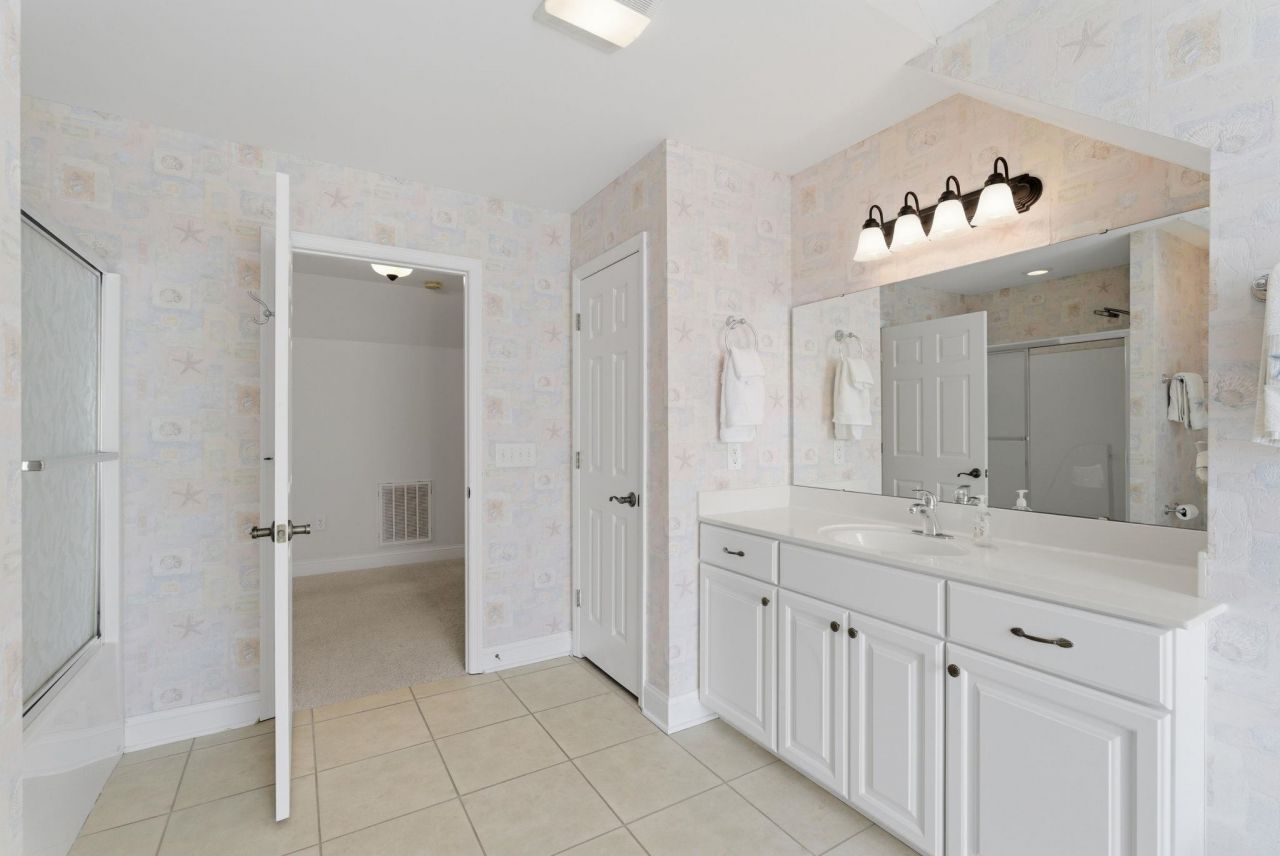 4241 Graystone Blvd. Photo 61