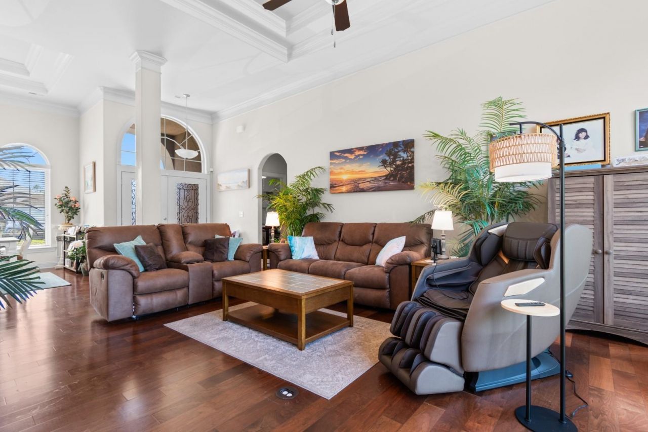 9060 Abingdon Dr.  Photo 12