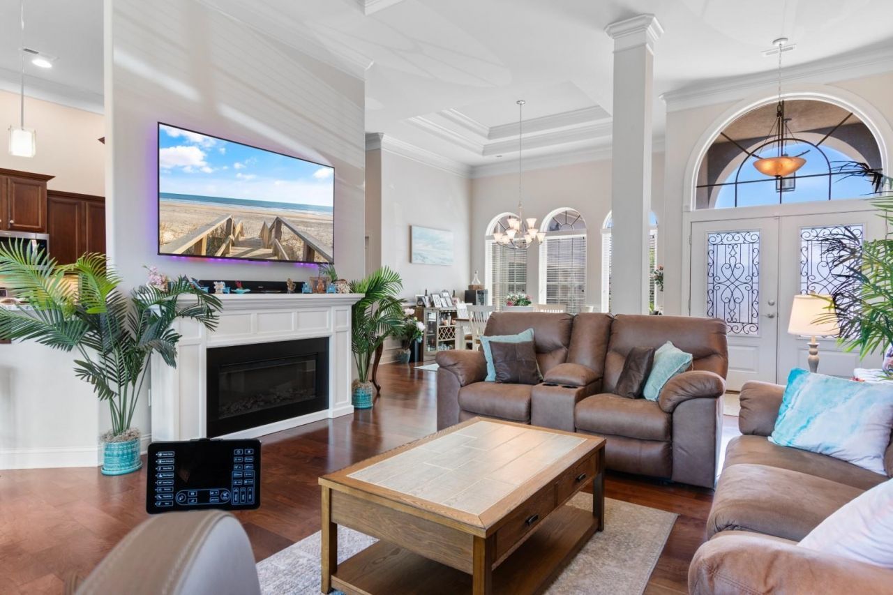 9060 Abingdon Dr.  Photo 13