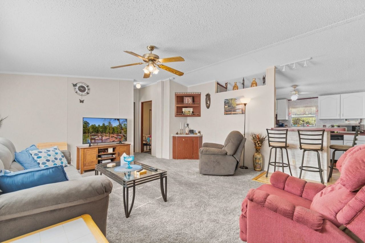 881 Rowe Pond Rd. Photo 9