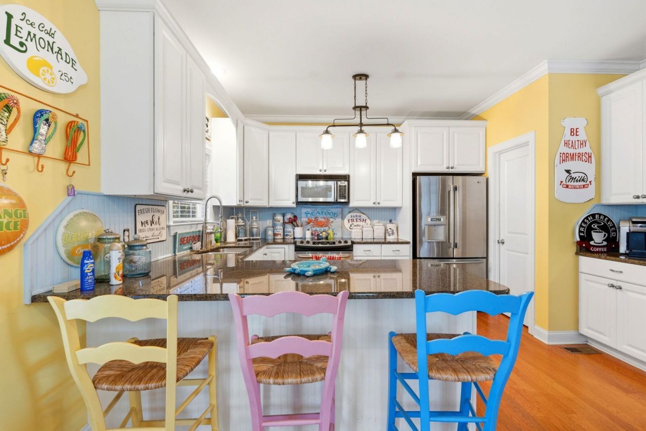 611 South Palmetto Way Photo 21