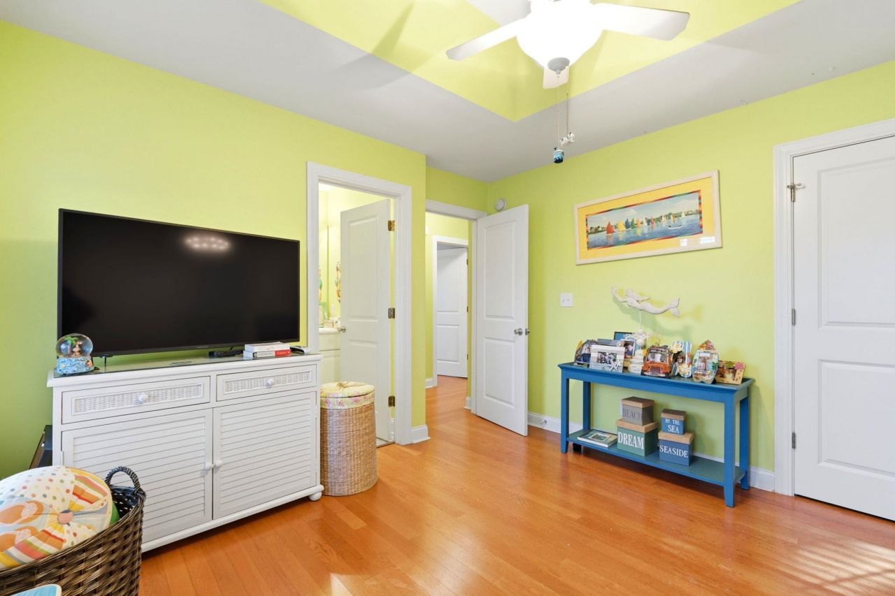 611 South Palmetto Way Photo 25